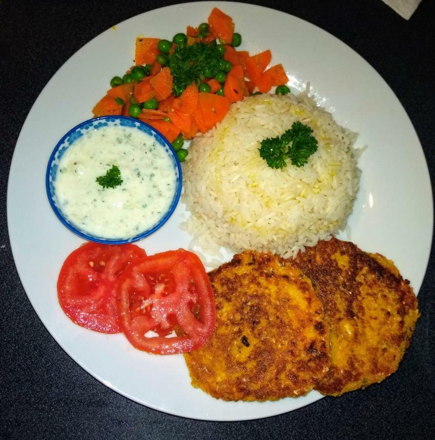 Guápiles Centro Ananda Bed & Breakfast エクステリア 写真